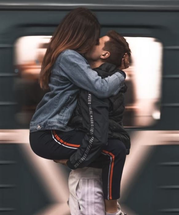 Bacio Romantico Amore Immagini Hd, Foto Bacio Romantico Amore Immagini Hd Foto 32