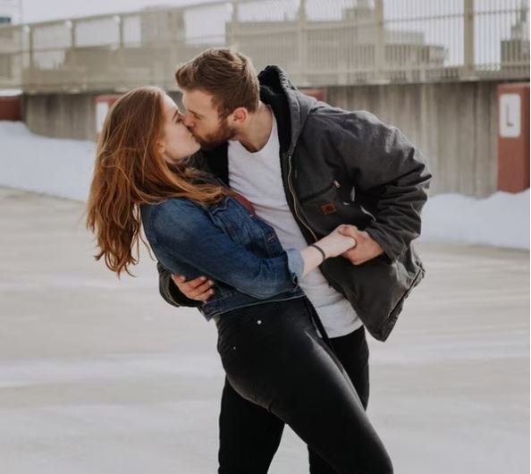 Bacio Romantico Amore Immagini Hd, Foto Bacio Romantico Amore Immagini Hd Foto 8