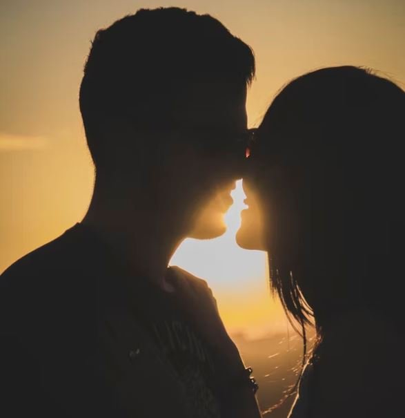 Ciuman Romantis Imej Cinta Hd Gambar Foto 25
