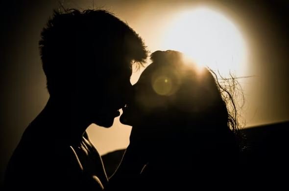 Ciuman Romantis Imej Cinta Hd , Gambar, Foto