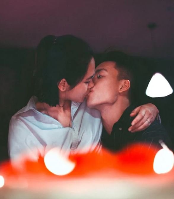 Ciuman Romantis Imej Cinta Hd Gambar Foto 5