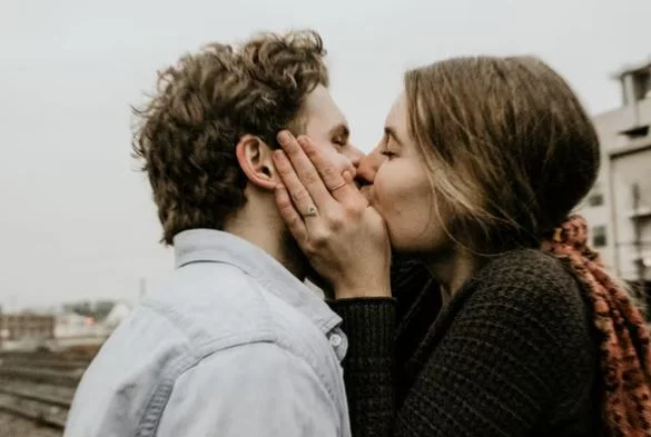 Romantik Opucuk ask Goruntuleri Hd Resim Fotograflar 29