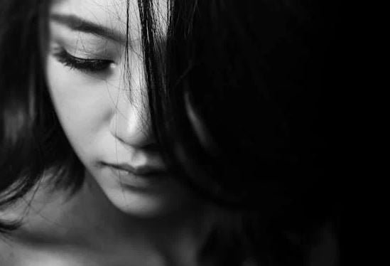 一人で悲しい画像HD、悲しい写真DP WhatsApp写真 一人で悲しい画像HD、悲しい写真DP WhatsApp写真